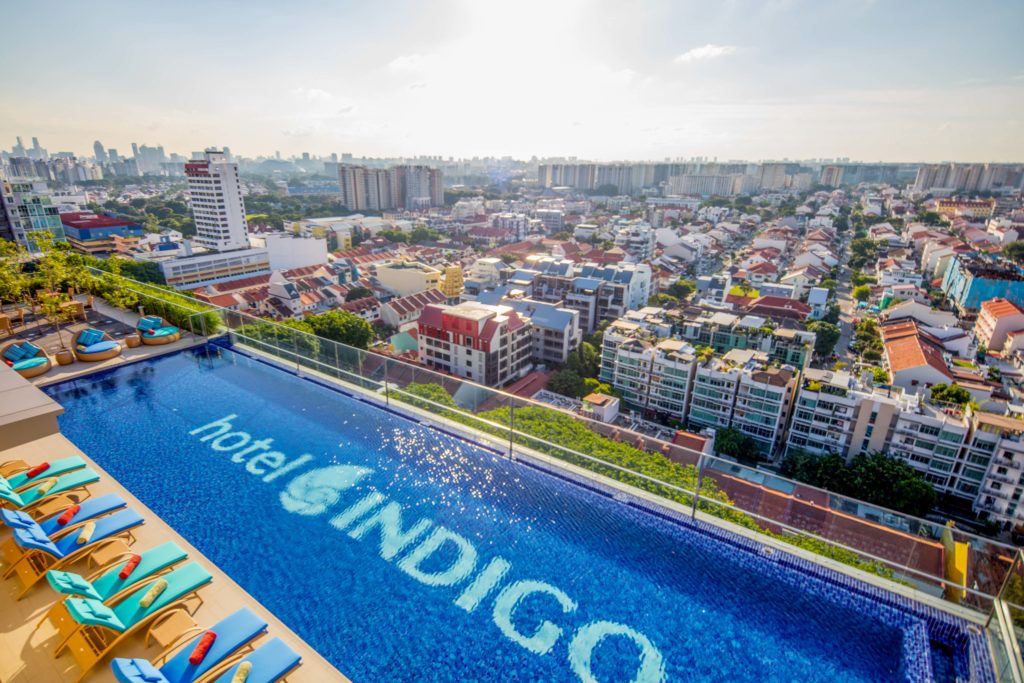 hotel-indigo-rooftop_infinity_pool