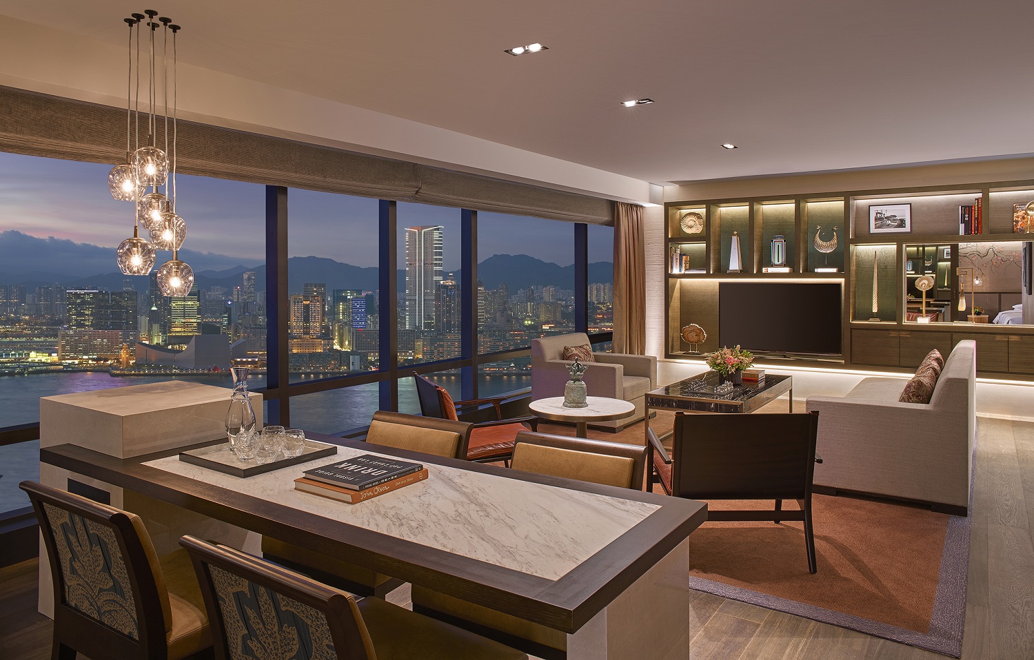 grand-hyatt-hong-kong-ambassador-harbour-view-suite-living-room-2mb2