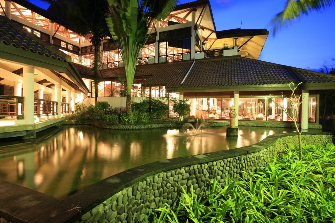 Bintan Lagoon Resort invites groups to meet for free