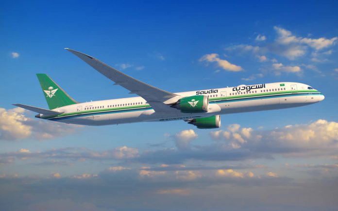 Saudia_787_AirToAirShot_01_2023_08_25