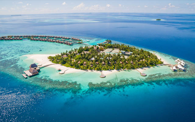 Aerial view Maldives 640