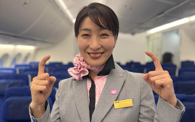 ANA introduces sign language badge for deaf travellers