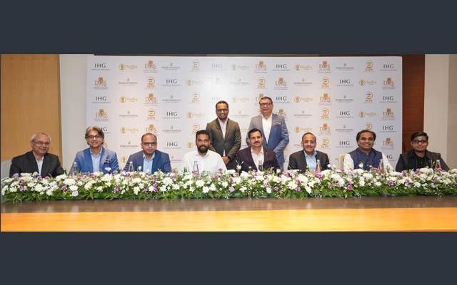 IHG_Hotels_&_Resorts_Signs_InterContinental_Mumbai_Goregaon_640