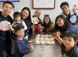 Hong Kong artisans take traditional crafts to global markets